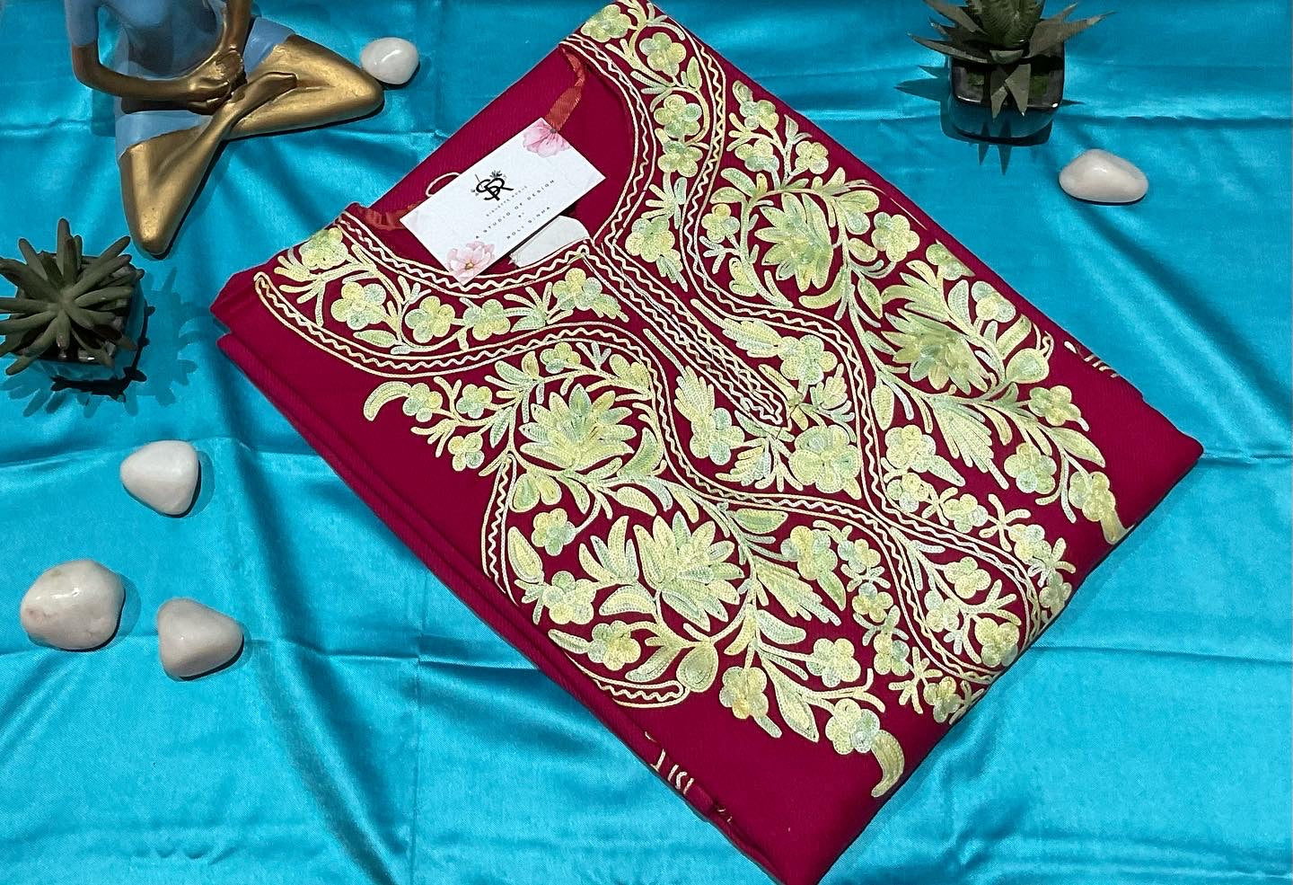 Magenta Pistachio Green Aari Embroidered Kashmiri Pheran