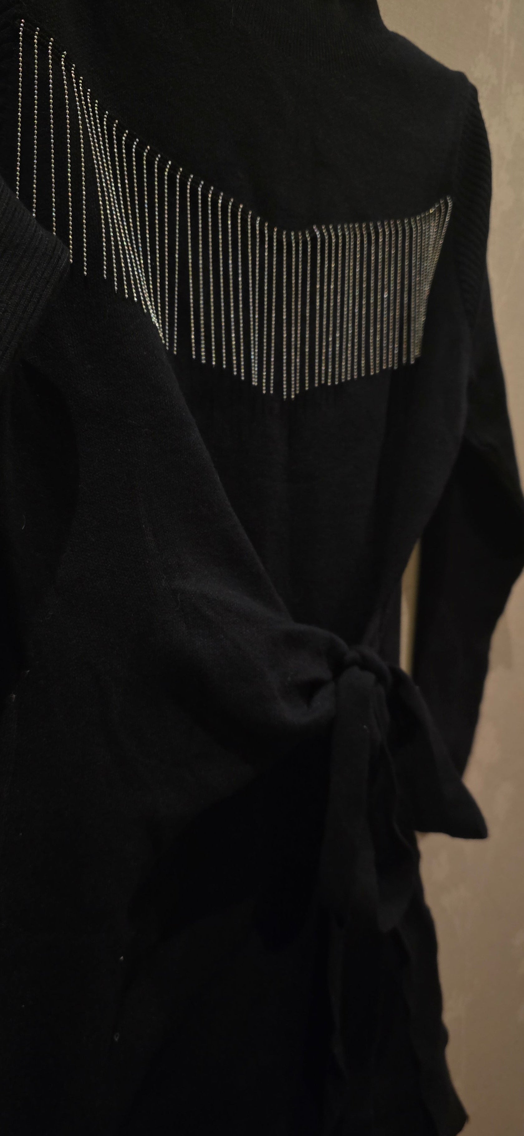 Statement Knot Dress – Black