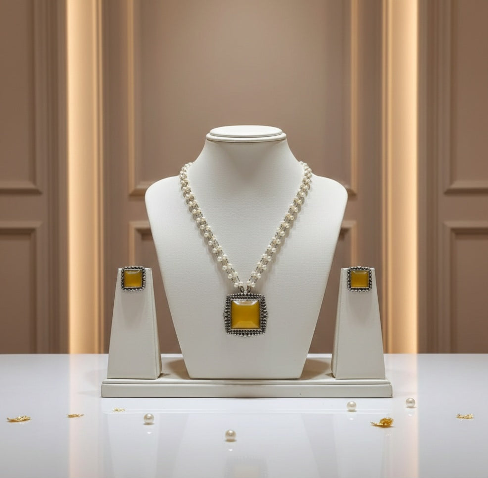 Soreh Statement Gemstone Necklace With Beaded Mala and Matching Studs