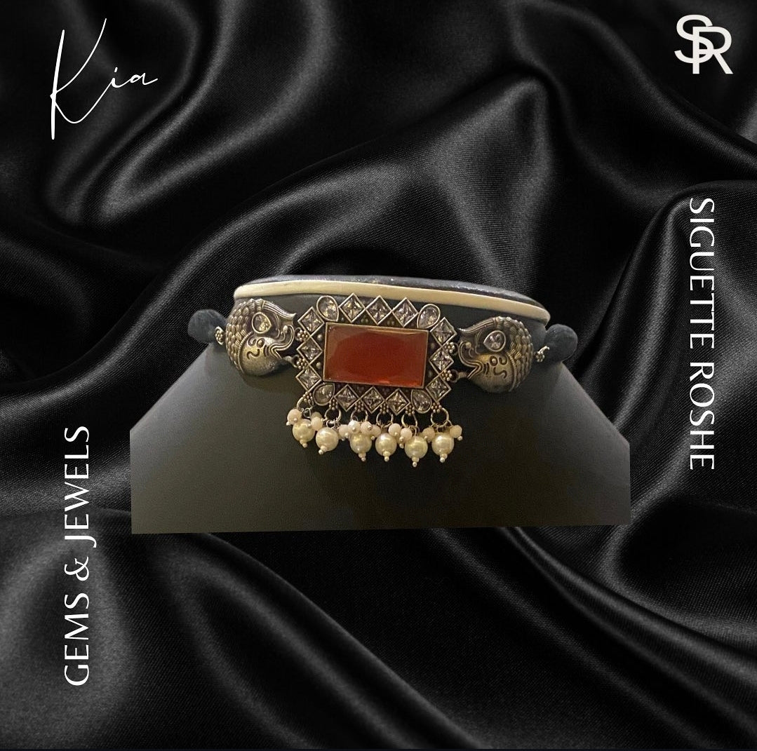 Kia Statement Oxidised Choker