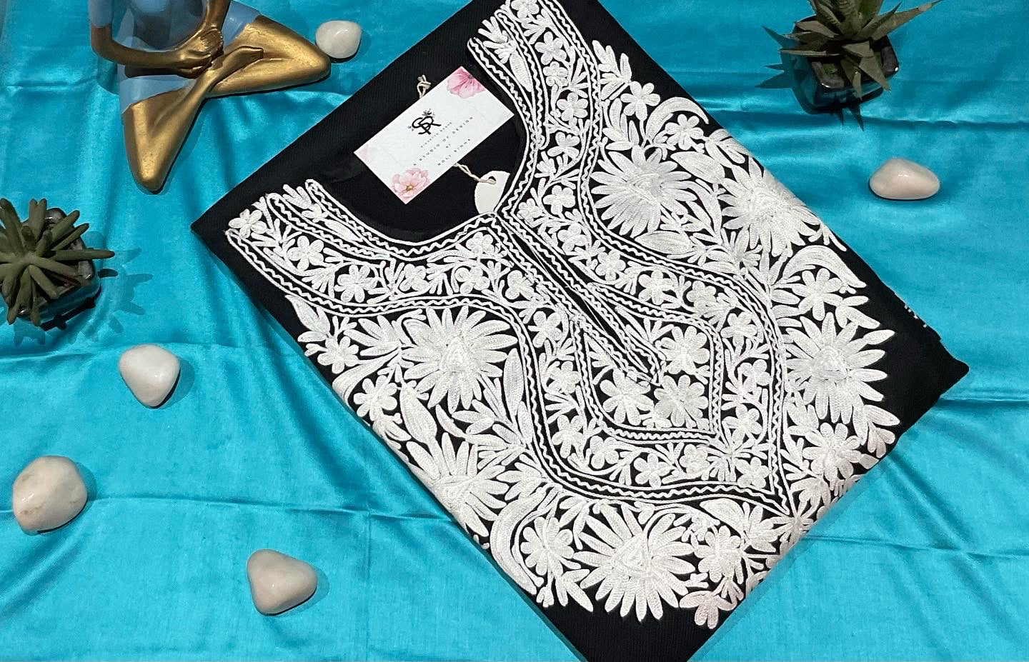 Black and White Aari Embroidered Kashmiri Pheran